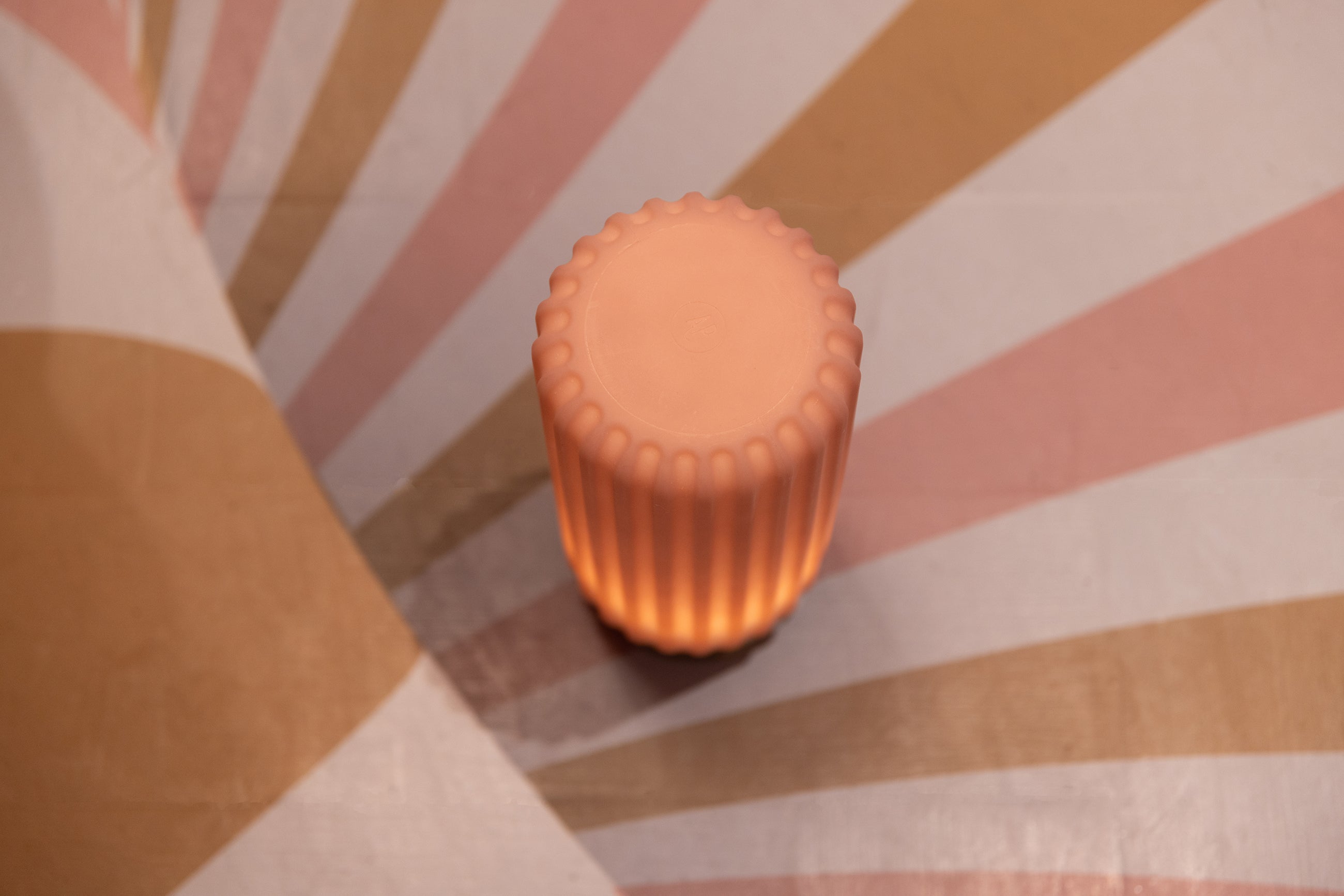 Dentelles 29 licht USB recharge FRAISE/GOUD | 29,5 cm x Ø 12 cm
