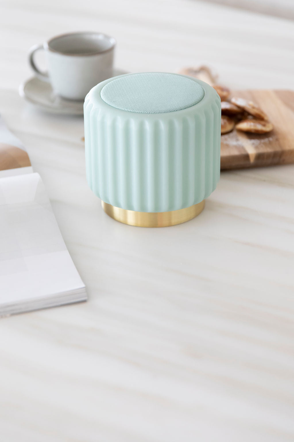 Dentelles Eucalyptus speaker USB recharge gouden basis | 12,5 cm x Ø 13,5 cm