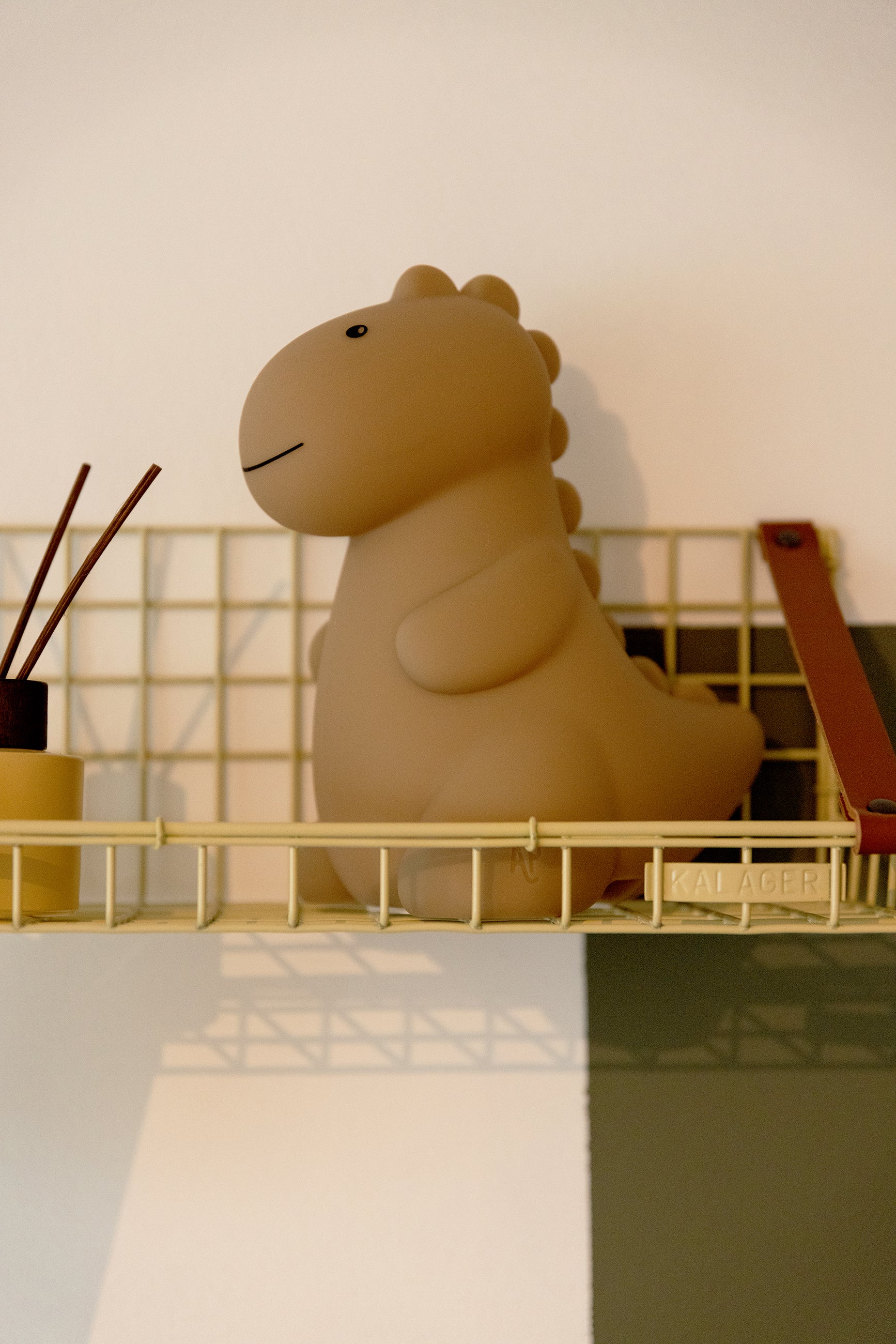 Jéroom Dino KLEI LED LICHTJE, USB recharge | H 20 x 18 x 13 cm