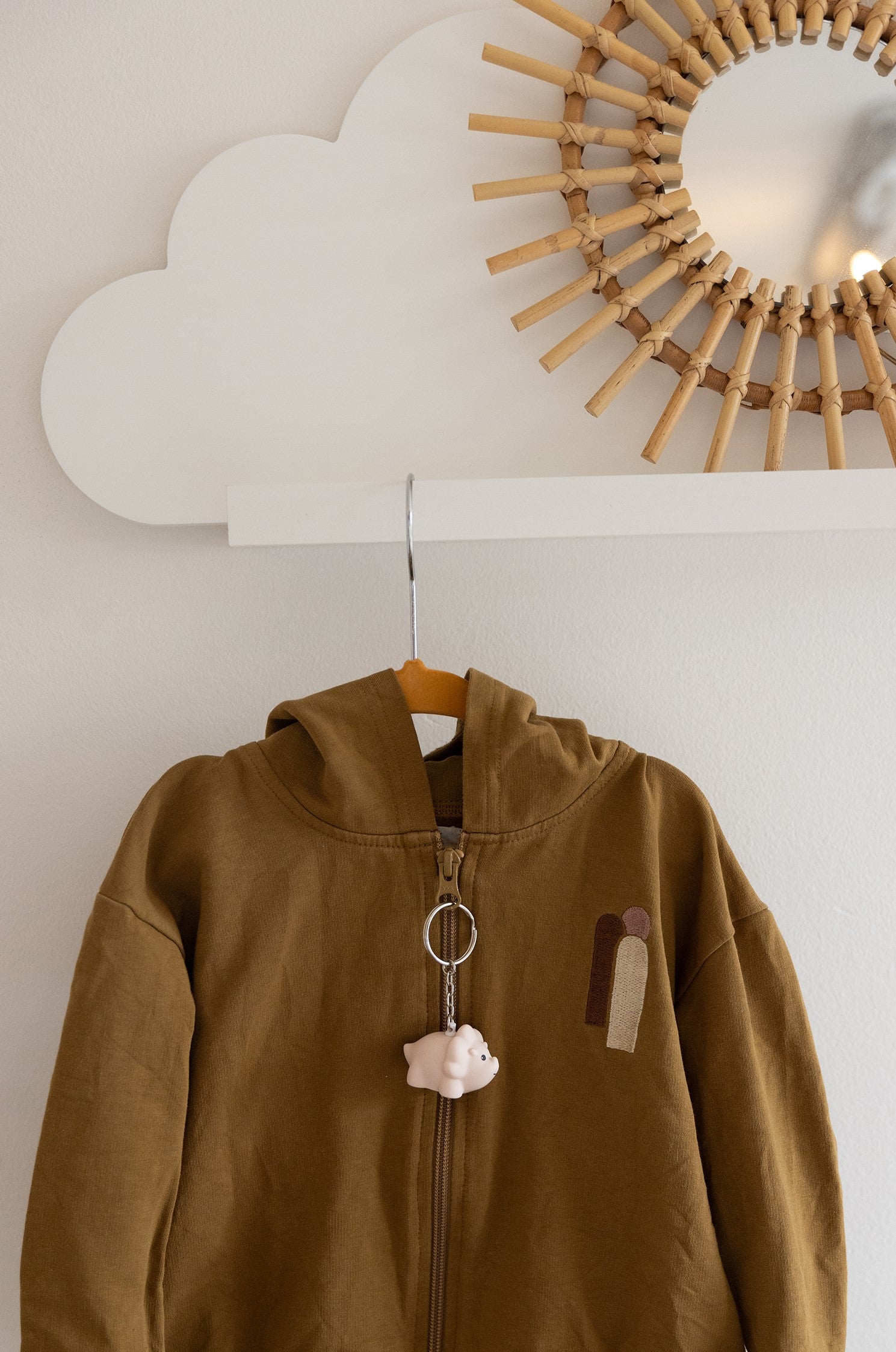 Juliette Dino FUZZY ROZE SLEUTELHANGER | H3,2 x 4,85 x 3,3 cm