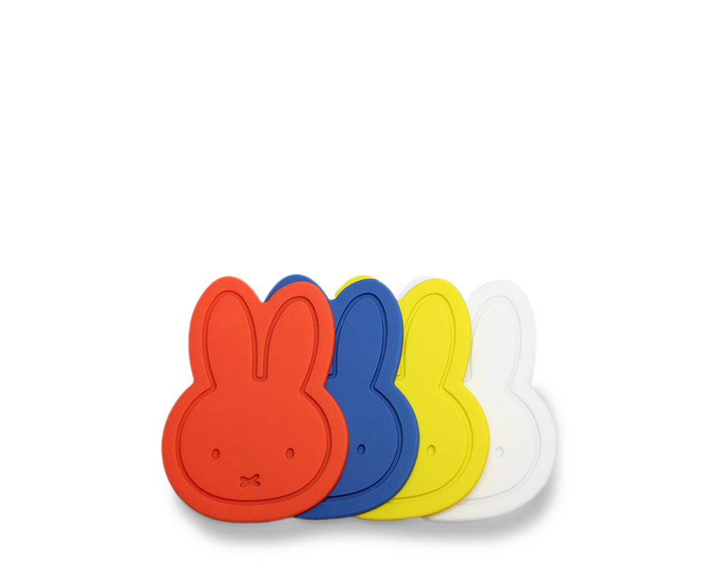 nijntje Original MIX Onderleggers Set/4 | ROOD-BLAUW-GEEL-WIT | H10 x 7,5 x 0,3 cm