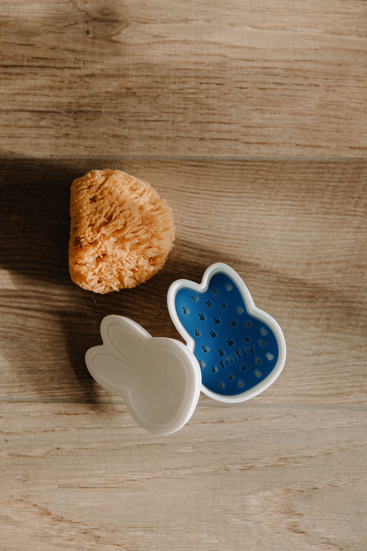 nijntje WIT-BLAUW Silicone Zeepdoosje | H10 x 5 x 7,5 cm