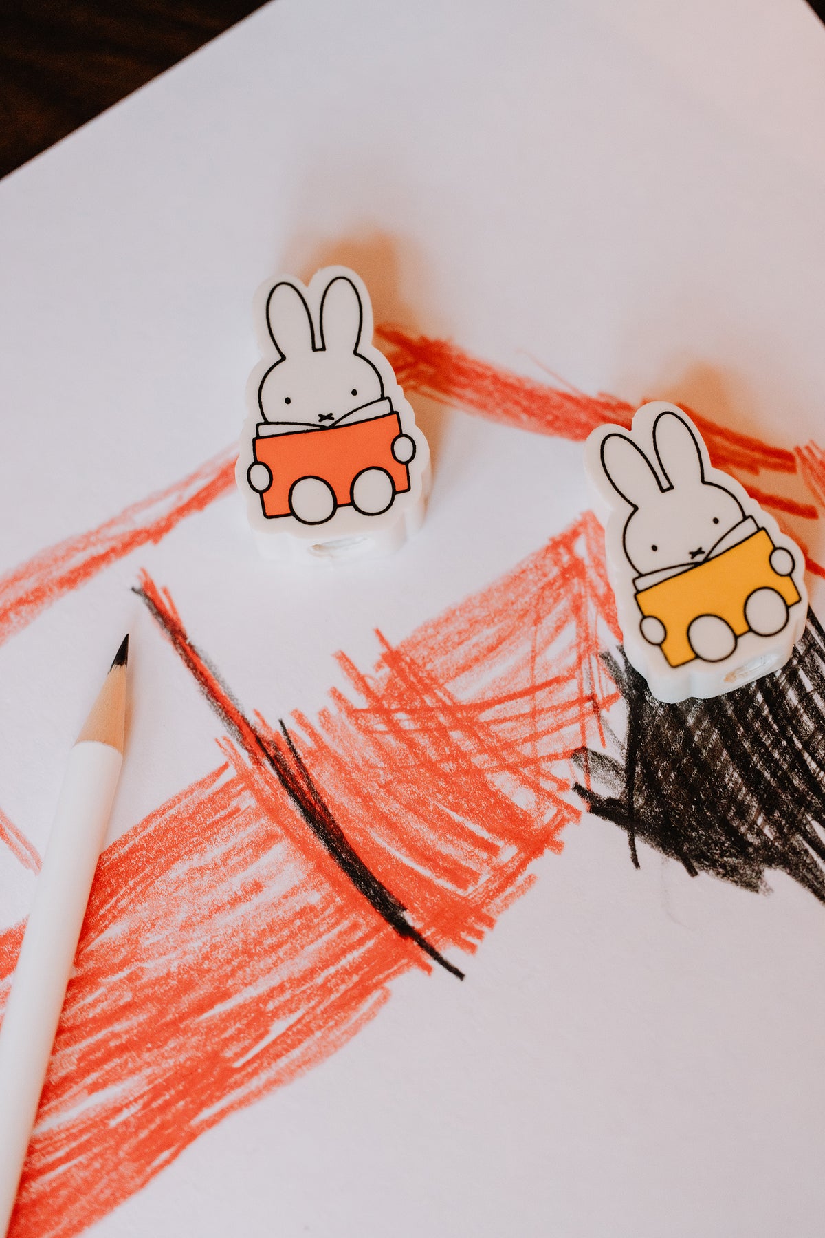 miffy reads MIX Pencil set 3 | 1 RED 1 BLUE 1 YELLOW | H21.5 Ø2.5 CM