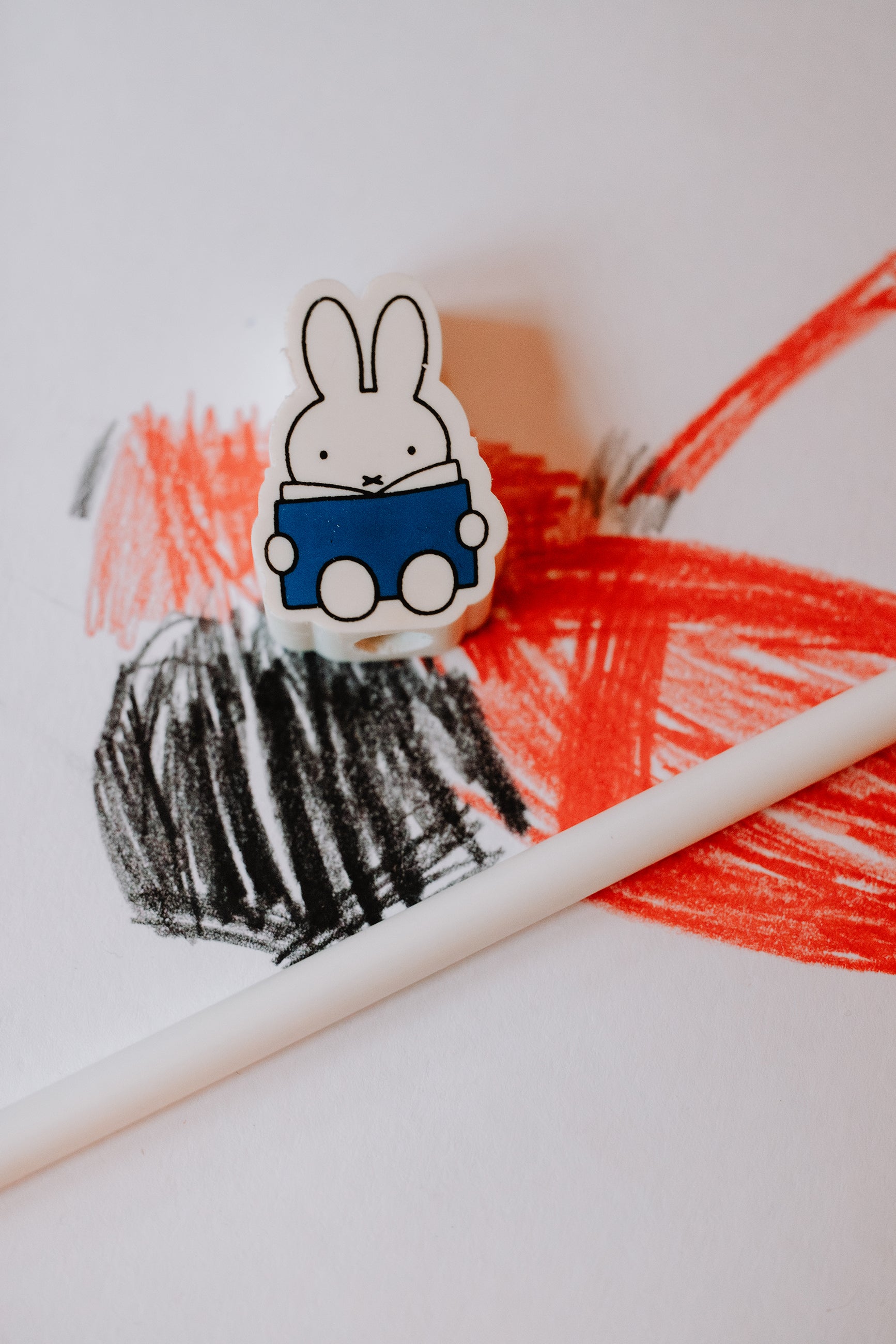 miffy reads MIX Pencil set 3 | 1 RED 1 BLUE 1 YELLOW | H21.5 Ø2.5 CM