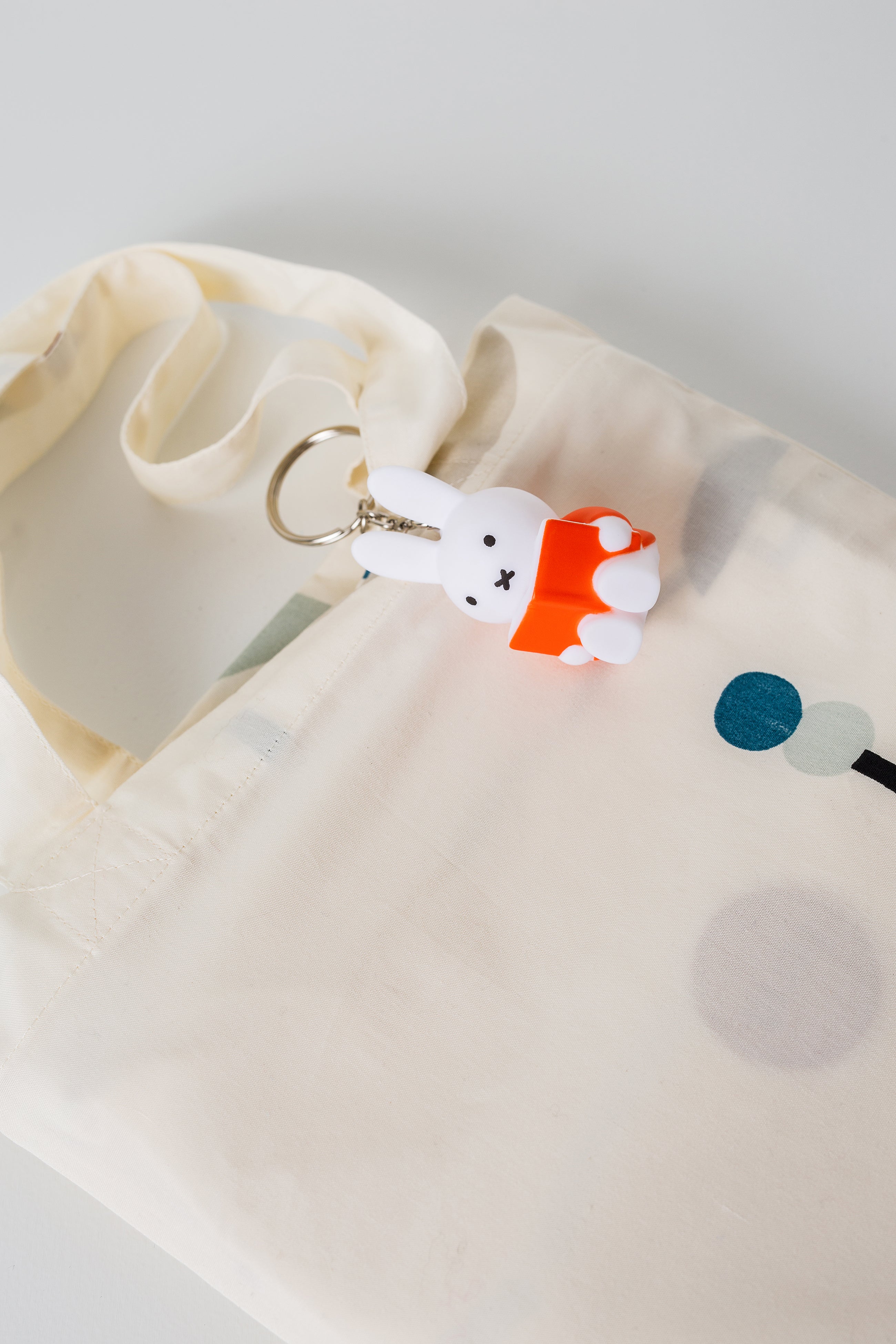 nijntje leest ROOD Sleutelhanger | H6  Ø 3.3 CM
