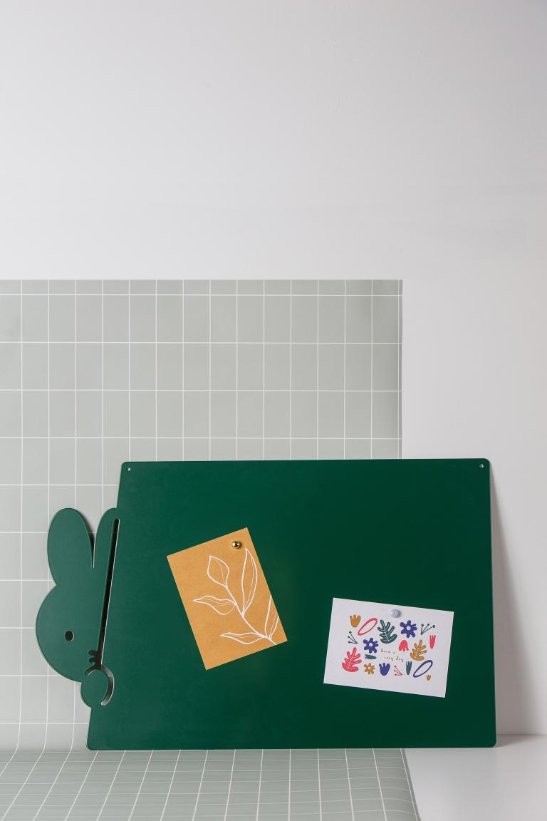miffy Peek-a-boo I Wave I magnetic board I hanging