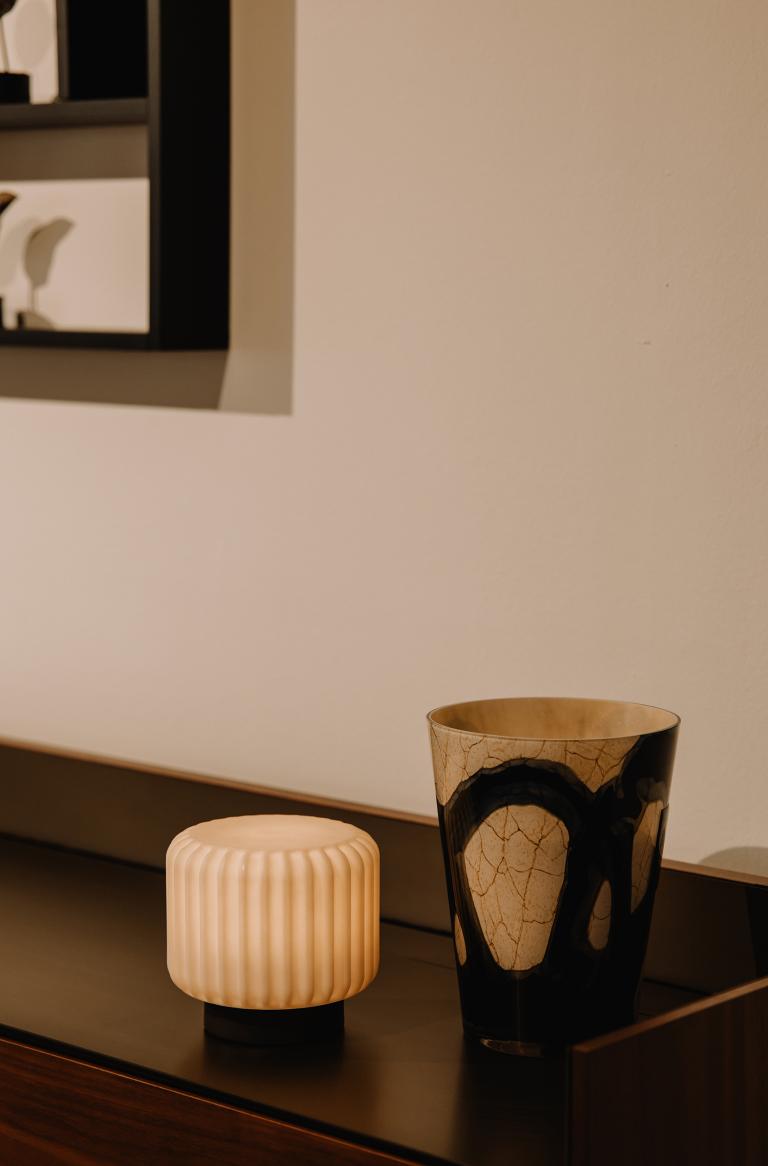 Dentelles earth wide