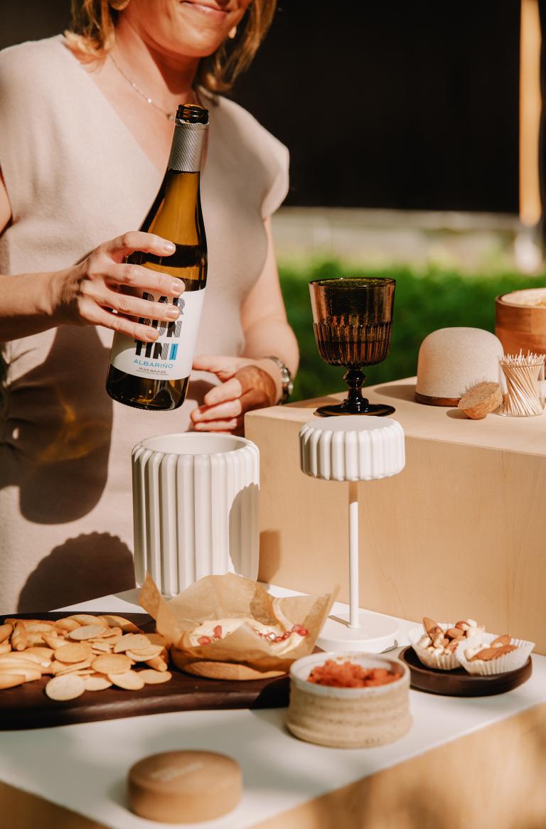 Dentelles wine cooler